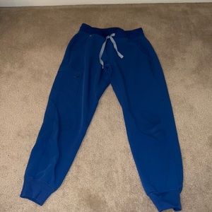 FIGS 2 PIECE SCRUB SET Jogger Scrub Pants & Top-
XS - Petite / Royal Blue